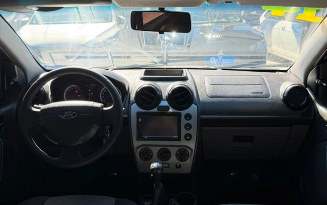 imagem-https://www.socarrao.com.br/sc-vehicle-images-prod/2598813/1783971345566-69436a553cdc91b59.jpeg