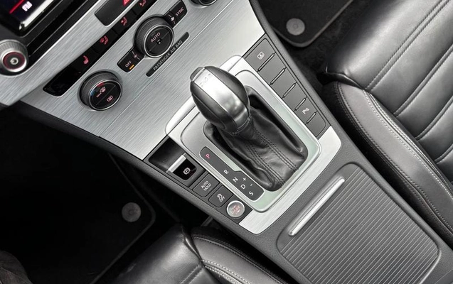 imagem-https://www.socarrao.com.br/sc-vehicle-images-prod/2598929/1786047436850-8274667_9_B_5153b2e06c.jpeg