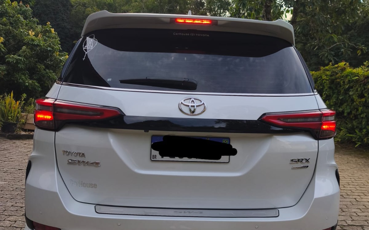 imagem-https://www.socarrao.com.br/sc-vehicle-images-prod/2600064/1783974858995-V2hhdHNBcHAgSW1hZ2UgMjAyNi0wNy0xMyBhdCAxNy4yOC41NCAoMykuanBlZw.jpeg