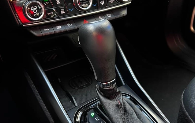 imagem-https://www.socarrao.com.br/sc-vehicle-images-prod/2600436/1783975187471-TDM-6H31_08.jpg