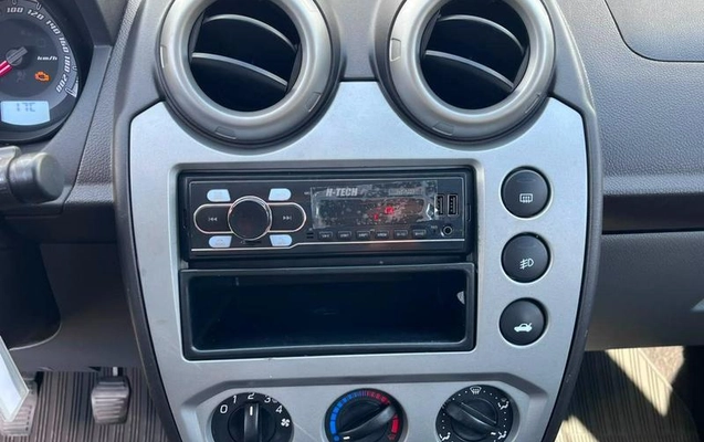 imagem-https://www.socarrao.com.br/sc-vehicle-images-prod/2600504/1787690841800-8192947_11_B_610906b798.jpeg