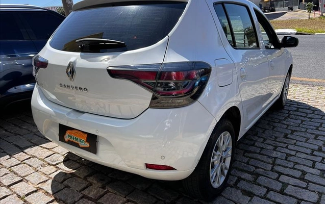 imagem-https://www.socarrao.com.br/sc-vehicle-images-prod/2601055/1783976388627-RVW-0F47_04.jpg