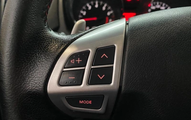 imagem-https://www.socarrao.com.br/sc-vehicle-images-prod/2601207/1787580377979-8272772_12_B_87fad6face.jpeg