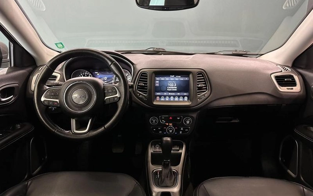 imagem-https://www.socarrao.com.br/sc-vehicle-images-prod/2602134/1789662666302-8275830_13_B_aca87ec3a0.jpeg