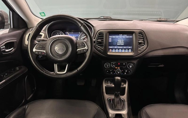 imagem-https://www.socarrao.com.br/sc-vehicle-images-prod/2602134/1789662666303-8275830_14_B_9b893a875e.jpeg