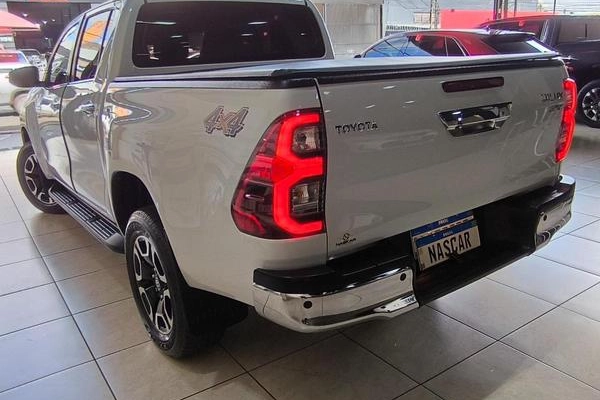 imagem-https://www.socarrao.com.br/sc-vehicle-images-prod/26027/1788355669552-7422304_3_B_d9d7c60b61.jpeg
