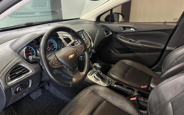 imagem-https://www.socarrao.com.br/sc-vehicle-images-prod/2603640/1789662482695-8042422_10_B_1bdb77ce39.jpeg