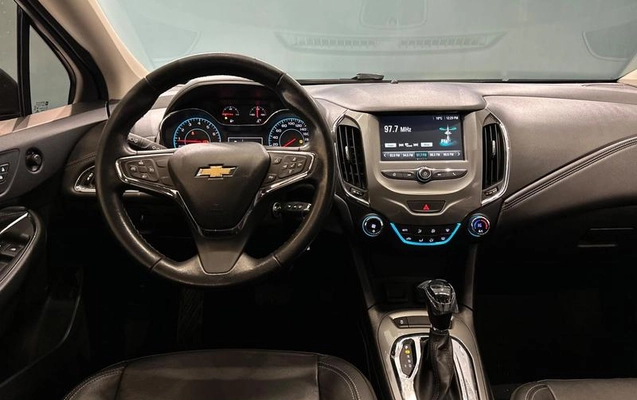 imagem-https://www.socarrao.com.br/sc-vehicle-images-prod/2603640/1789662482700-8042422_14_B_a7f8e457ec.jpeg
