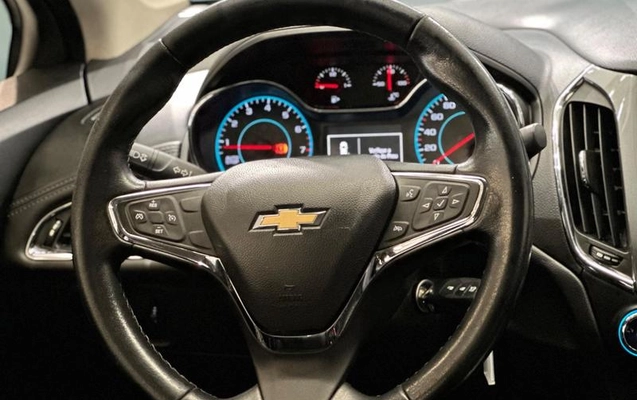 imagem-https://www.socarrao.com.br/sc-vehicle-images-prod/2603640/1789662482702-8042422_15_B_71cb4739e7.jpeg