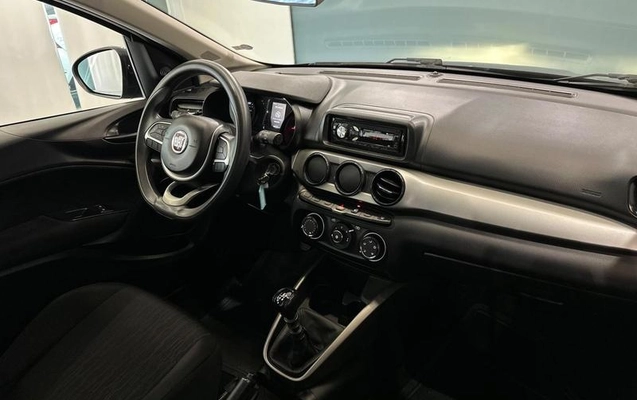 imagem-https://www.socarrao.com.br/sc-vehicle-images-prod/2604278/1792853498195-8234268_12_B_fcce632ae9.jpeg