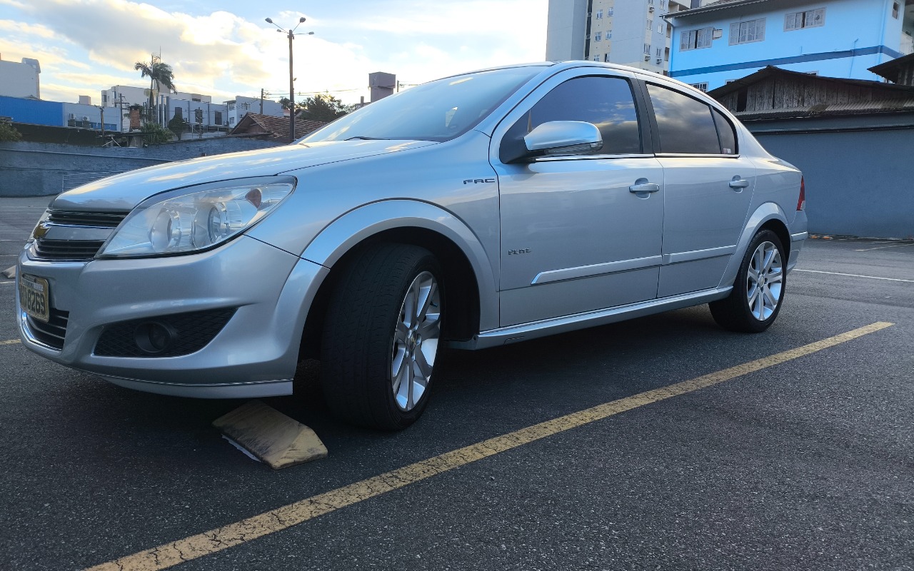 Chevrolet Vectra Elite 2.0 MPFI 8V FlexPower Aut. na cor Prata em Blumenau / SC - 2605808