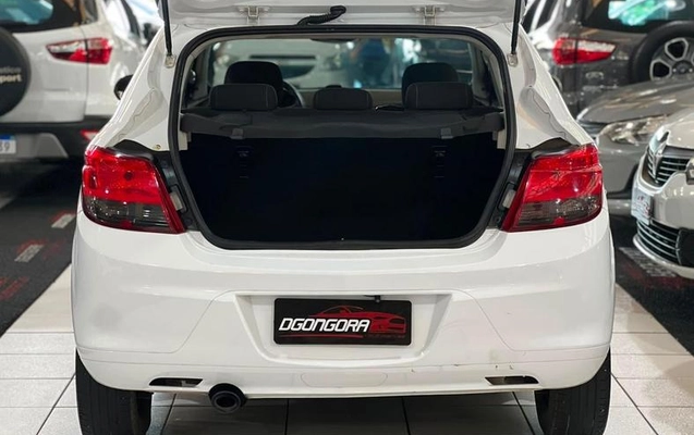 imagem-https://www.socarrao.com.br/sc-vehicle-images-prod/2606433/1790808679644-8276306_13_B_fc447d1f27.jpeg