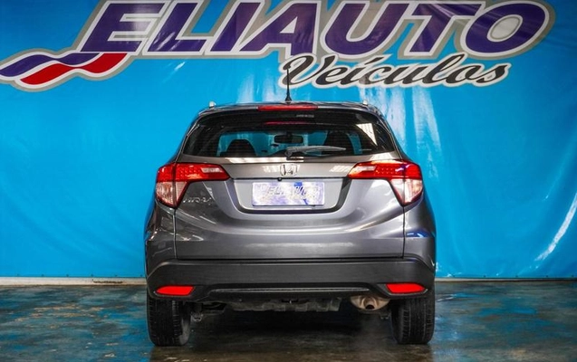 imagem-https://www.socarrao.com.br/sc-vehicle-images-prod/2618046/1787331701831-8136586_9_B_ed842fd676.jpeg