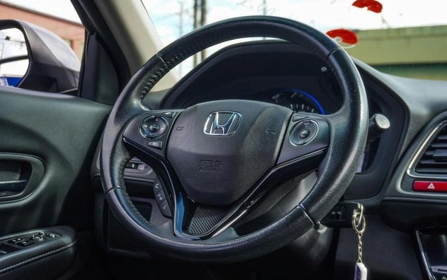 imagem-https://www.socarrao.com.br/sc-vehicle-images-prod/2618046/1787331701842-8136586_18_B_f4360f5326.jpeg