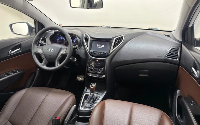imagem-https://www.socarrao.com.br/sc-vehicle-images-prod/2618200/1787140522196-8134847_13_B_58d780f4d4.jpeg