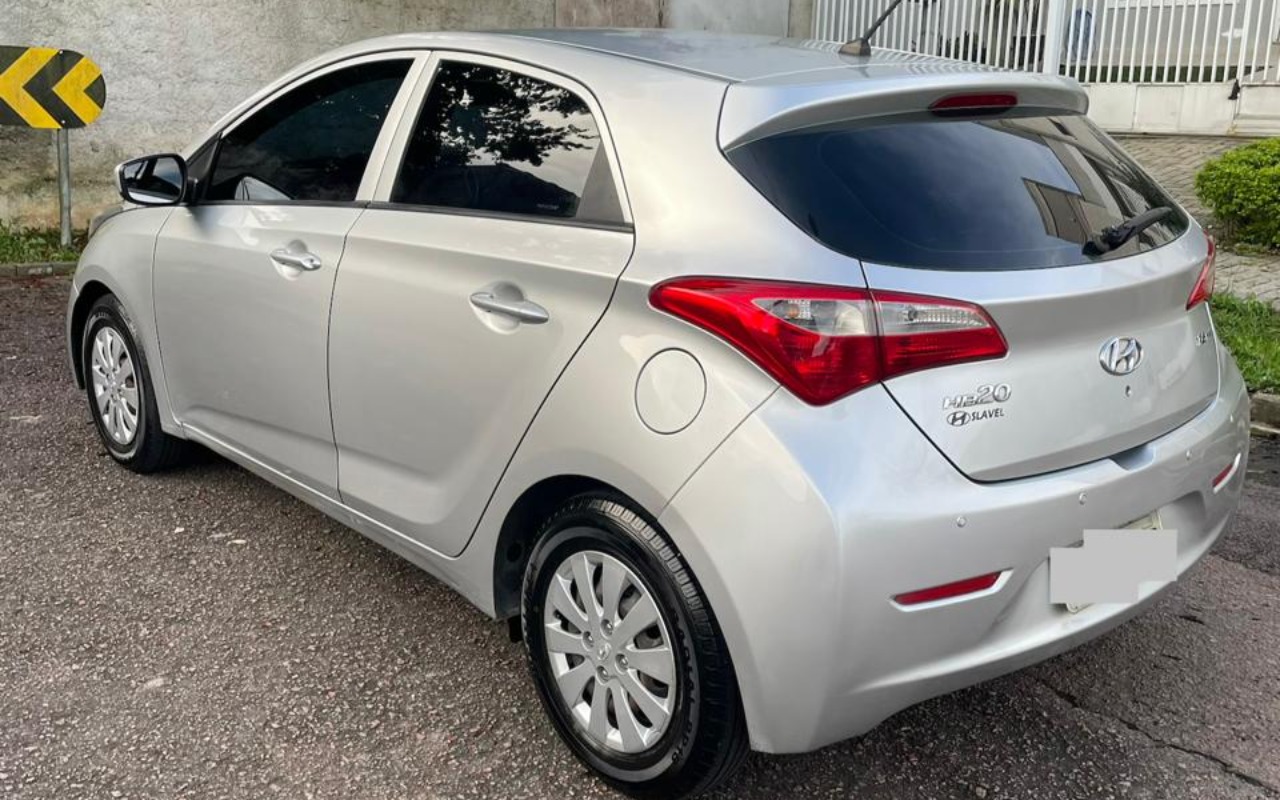 imagem-https://www.socarrao.com.br/sc-vehicle-images-prod/2618326/1784122191558-SU1HLTIwMjYwNzEyLVdBMDEyMS5qcGc.jpg