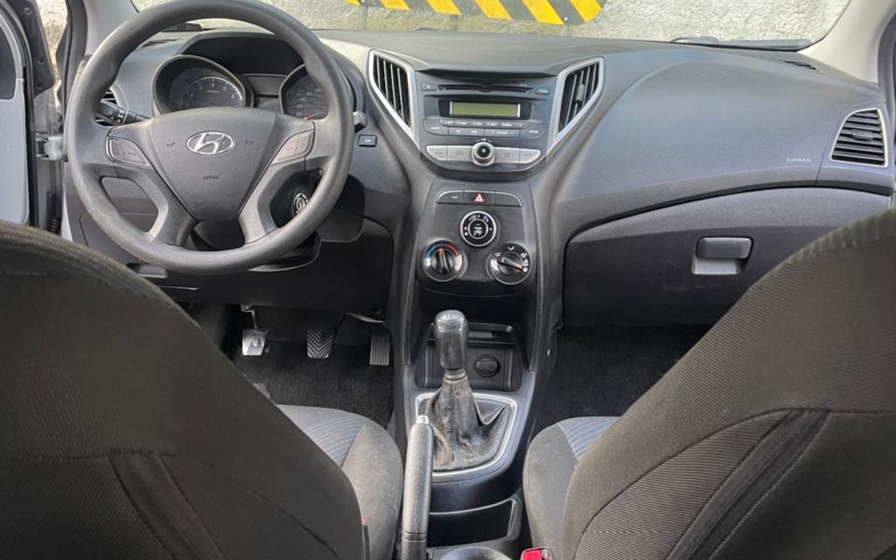 imagem-https://www.socarrao.com.br/sc-vehicle-images-prod/2618326/1784122193520-SU1HLTIwMjYwNzEyLVdBMDEyNS5qcGc.jpg