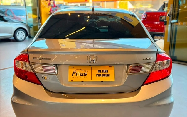 imagem-https://www.socarrao.com.br/sc-vehicle-images-prod/2618356/1784030408489-d93db6a2-7fa6-44e9-8ef5-a36fb7e6573d.jpg