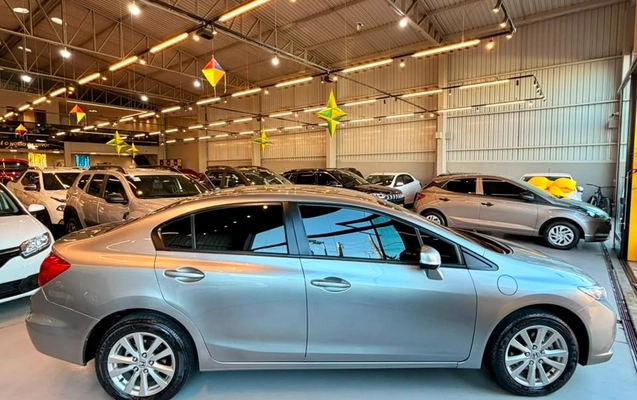 imagem-https://www.socarrao.com.br/sc-vehicle-images-prod/2618356/1784030408499-0d0e70a4-8eed-425c-b91a-06b29951737c.jpg