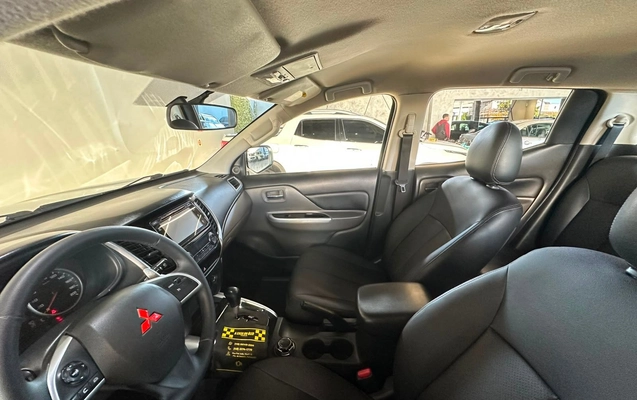 imagem-https://www.socarrao.com.br/sc-vehicle-images-prod/2618452/1784030674843-0ea022c9c47f40dd8482d368ed0690d5_1784030405441.jpg