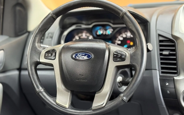 imagem-https://www.socarrao.com.br/sc-vehicle-images-prod/2618623/1784030881827-003_d52065575d7c26a6e3ccfad98dc3b32f.jpeg