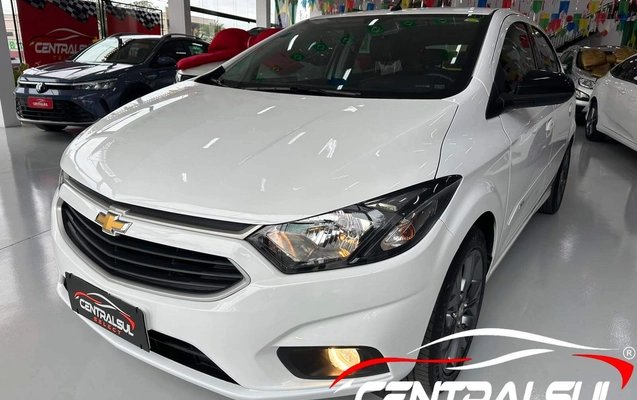 imagem-https://www.socarrao.com.br/sc-vehicle-images-prod/2619180/1784032836355-70466827a3c445bbaaae61374b263b3e_1784030921513.jpg