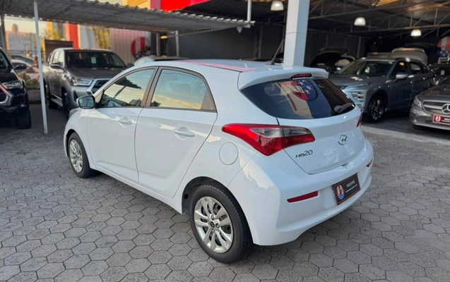 imagem-https://www.socarrao.com.br/sc-vehicle-images-prod/2619484/1784033679158-84aaddd5-a980-44e1-9c05-d7578df337cf.jpg