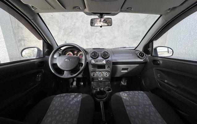 imagem-https://www.socarrao.com.br/sc-vehicle-images-prod/2619700/1789395557876-7582333_13_B_381d39a205.jpeg