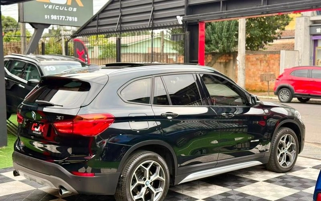imagem-https://www.socarrao.com.br/sc-vehicle-images-prod/2620373/1787747953090-8276977_7_B_73fc9d6f4c.jpeg