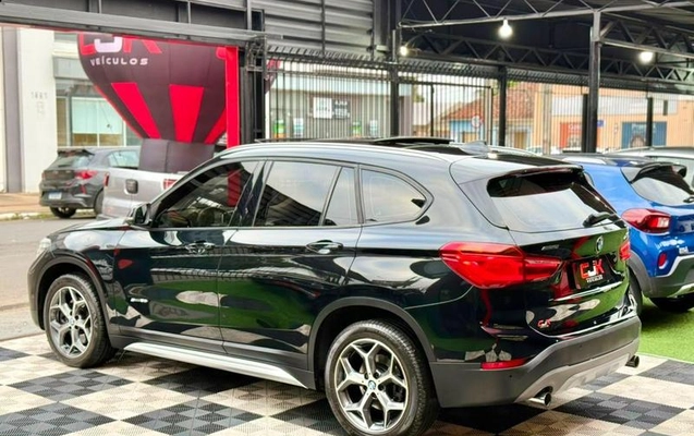 imagem-https://www.socarrao.com.br/sc-vehicle-images-prod/2620373/1787747953092-8276977_7_B_7637dc8db9.jpeg