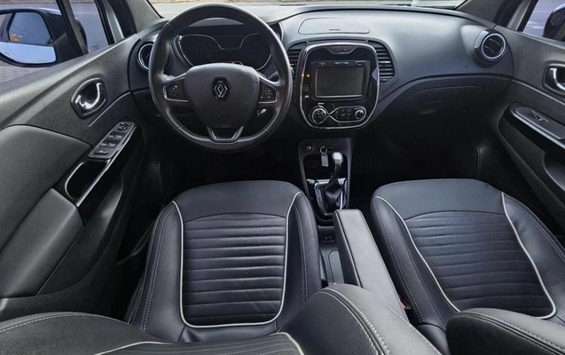 imagem-https://www.socarrao.com.br/sc-vehicle-images-prod/2620427/1788272145591-8230330_15_B_23d3ddae31.jpeg