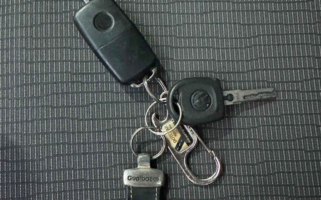 imagem-https://www.socarrao.com.br/sc-vehicle-images-prod/2621028/1784731053732-MThiOTEzNTgtMWY1MC00NWZmLTgzZTQtYTIyYjA4YzczYmI4LmpwZWc.jpeg
