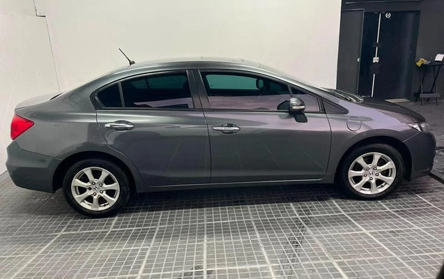 imagem-https://www.socarrao.com.br/sc-vehicle-images-prod/2621420/1789423006668-8277284_2_B_51ec5cf29f.jpeg