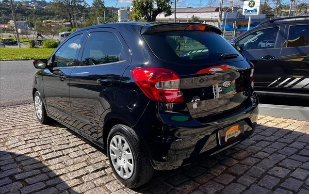 imagem-https://www.socarrao.com.br/sc-vehicle-images-prod/2621607/1784038338898-FOR-8884_04.jpg