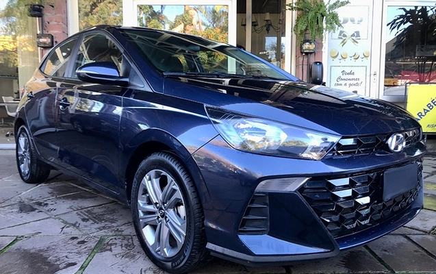 imagem-https://www.socarrao.com.br/sc-vehicle-images-prod/2621810/1789843016493-AIq8QCvv9mdq4hxn9ybO4nvH3CybBIA9.jpg