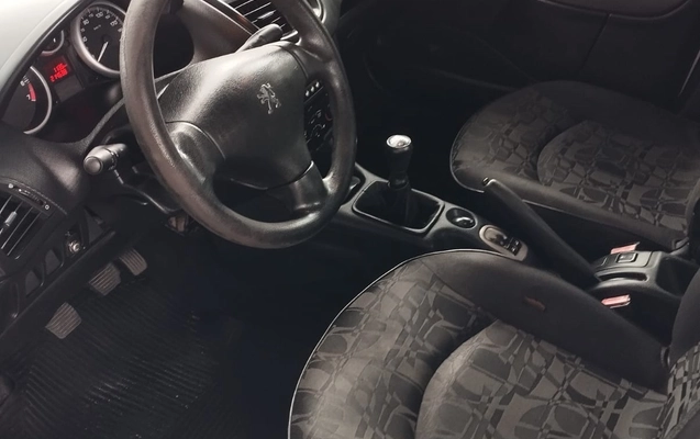 imagem-https://www.socarrao.com.br/sc-vehicle-images-prod/2622157/1784039250111-003_b3e07587f92d0eaf4f54961a97f0cf20.jpeg