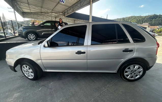 imagem-https://www.socarrao.com.br/sc-vehicle-images-prod/2622321/1784039554097-003_a39f7e5af257a0ff233c0be2c5197db8.jpeg