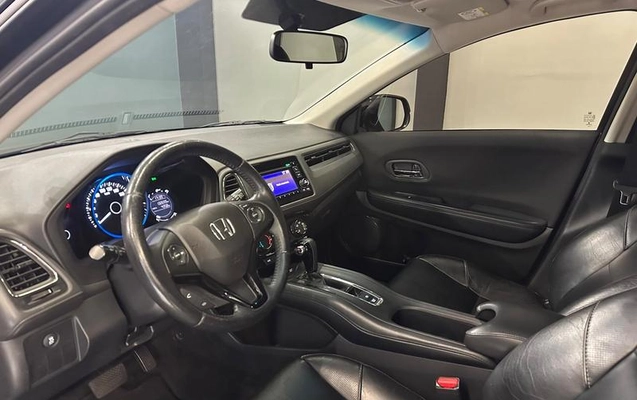 imagem-https://www.socarrao.com.br/sc-vehicle-images-prod/2623654/1789663097736-8231520_12_B_8482155fc0.jpeg