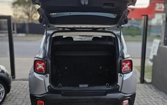 imagem-https://www.socarrao.com.br/sc-vehicle-images-prod/2625195/1790625997919-8274283_7_B_53c15dcdbd.jpeg