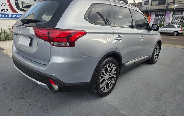 imagem-https://www.socarrao.com.br/sc-vehicle-images-prod/2625260/1784044903885-V2hhdHNBcHAgSW1hZ2UgMjAyNi0wNy0xNCBhdCAxMi41OC4wMi5qcGVn.jpeg