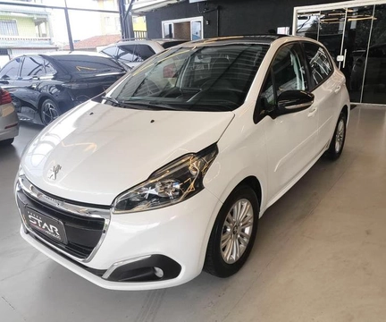 Peugeot 208 2018 Branco — foto 1 de 3