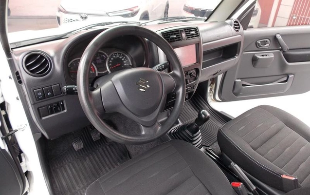 imagem-https://www.socarrao.com.br/sc-vehicle-images-prod/2626752/1787236953753-8257680_10_B_7a5b432963.jpeg