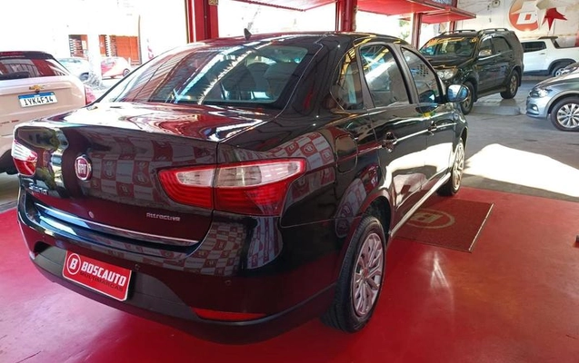 imagem-https://www.socarrao.com.br/sc-vehicle-images-prod/2627145/1785956904066-8262436_0_B_78b7263386.jpeg