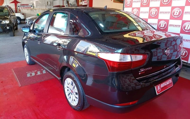 imagem-https://www.socarrao.com.br/sc-vehicle-images-prod/2627145/1785956904066-8262436_0_B_7db4982638.jpeg