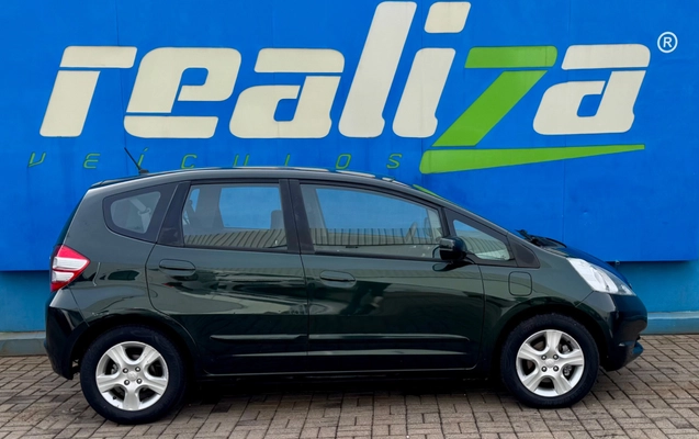 imagem-https://www.socarrao.com.br/sc-vehicle-images-prod/2627935/1784050063805-e4c2f19c-9ea4-4a87-b710-ec487f31e90e.jpg