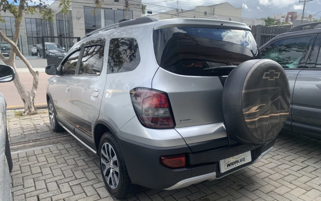 imagem-https://www.socarrao.com.br/sc-vehicle-images-prod/2627967/1784050880371-app-photos-3HHavtbEeRgvLQM5DkCWlYOn1Id0X6QW.jpg