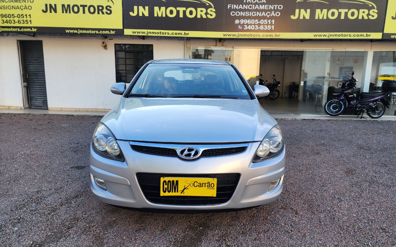 Hyundai i30 2.0 16V 145cv 5p Aut. na cor Prata em São José dos Pinhais / PR - 2628539