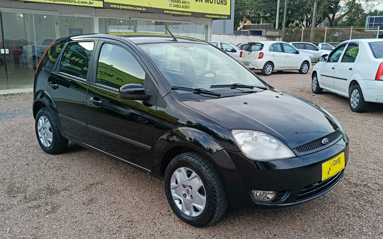 Ford Fiesta 2005 Preto — foto 1 de 3