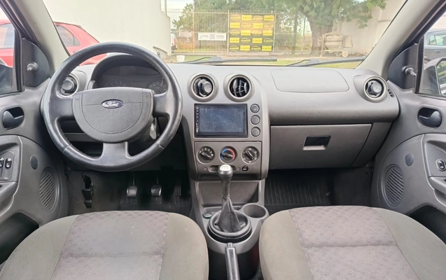 imagem-https://www.socarrao.com.br/sc-vehicle-images-prod/2628813/1784053471039-MWEyYTRlMmUtNGRiNC00NGQ5LTljZWItY2IxYjFlMTAxYjk2LmpwZw.jpg
