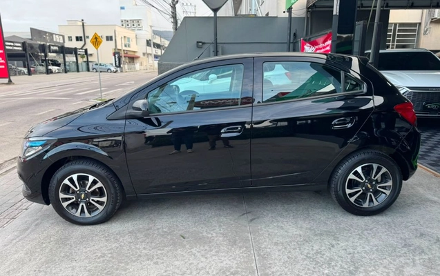 imagem-https://www.socarrao.com.br/sc-vehicle-images-prod/2629033/1784055203553-gb-5858aa6.jpg